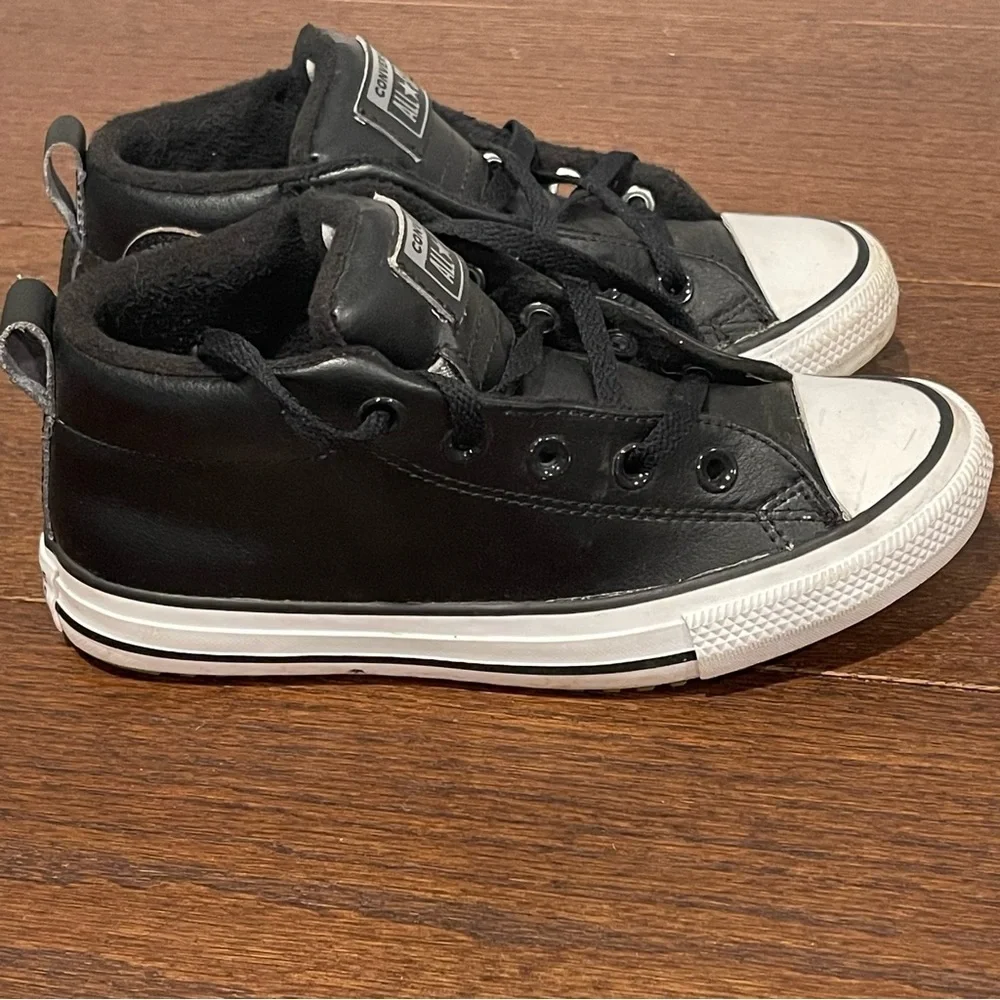 Converse Kids Black Leather Sneakers Size 2.5